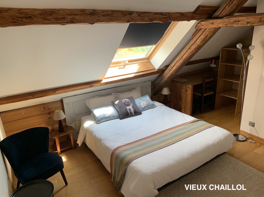 Luxury Farmhouse Guesthouse Vieux Chaillol Room Undiscovered Mountains .jpeg